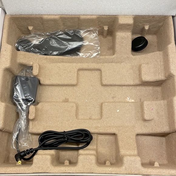 Polaroid Accents Polaroid 8in Digital Photo Frame With Decorative Distressed Gray Wood Frame